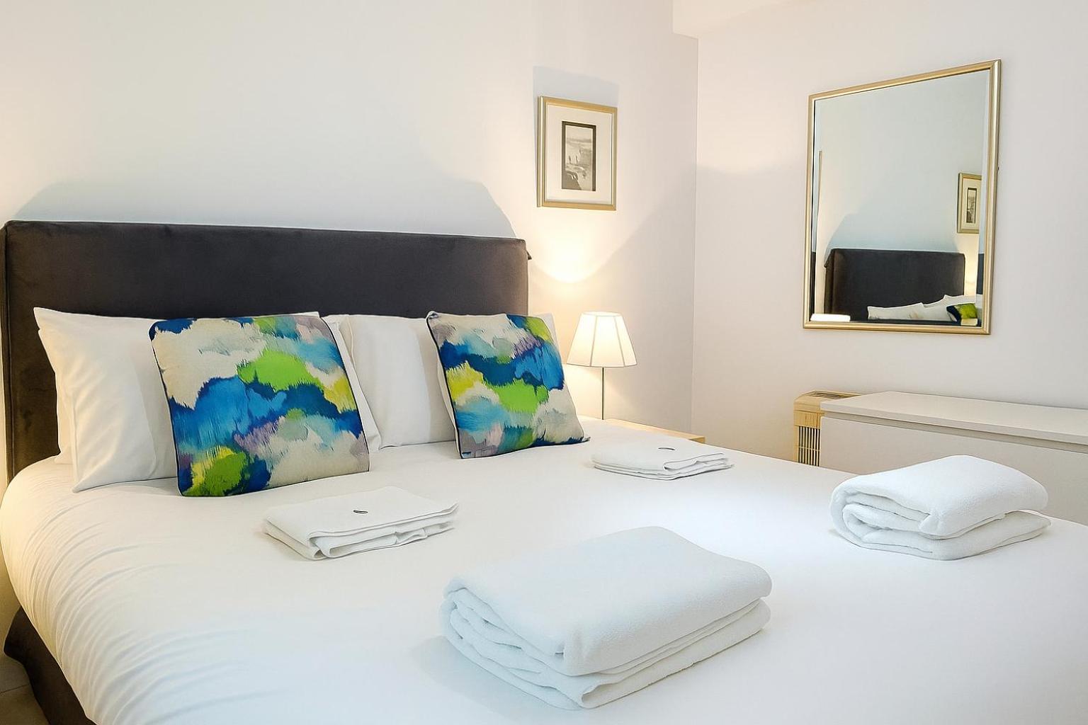 Still Life Tower Hill Executive Apartamento